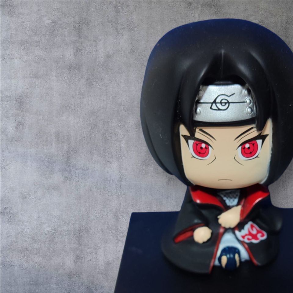 Anime Uchiha İtachi Oturan Mini Figür 10cm